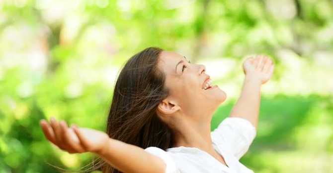 Breathe Easy: Natural Supplements and Dietary Tips to Reduce Allergies and Nasal Congestion